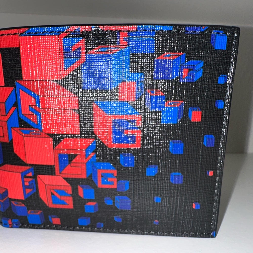 Gucci Square G Space Print Bi-Fold Wallet new